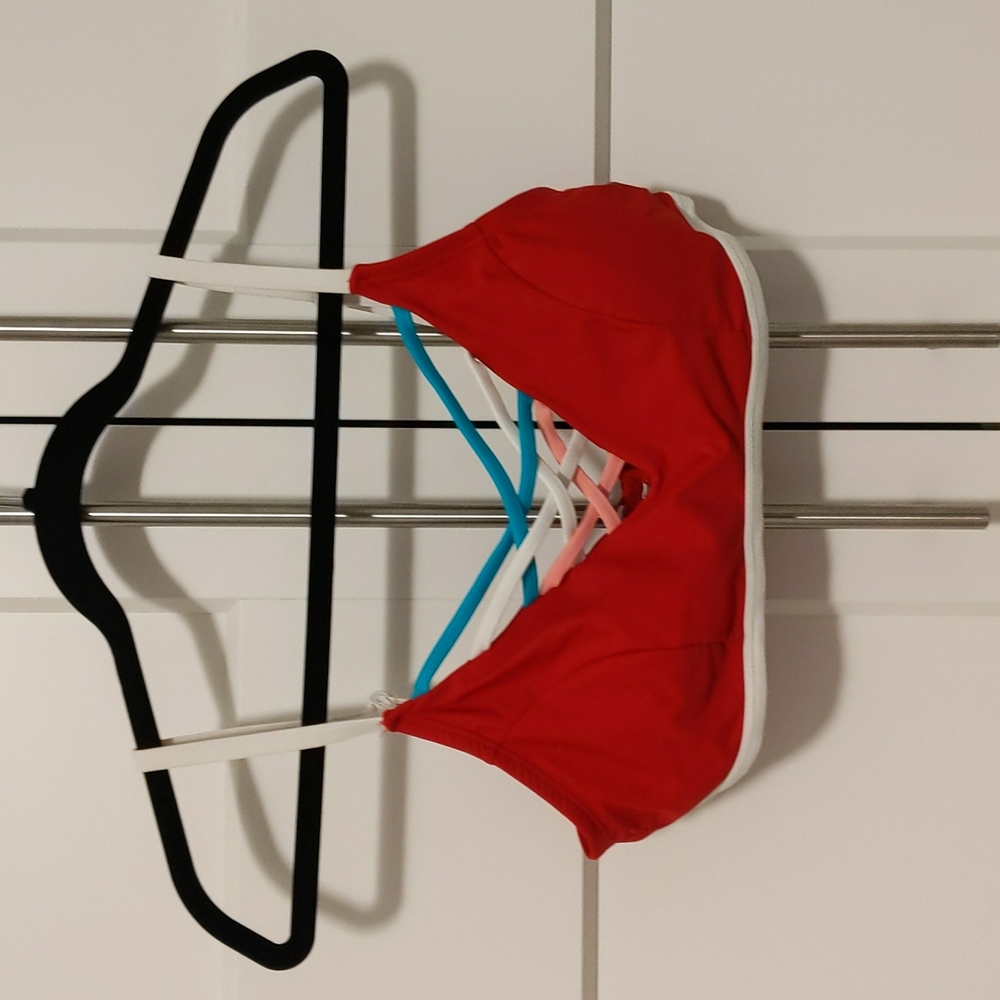 4/$20 Design Lab Lord & Taylor Bikini Top Size Large Red Criss Cross